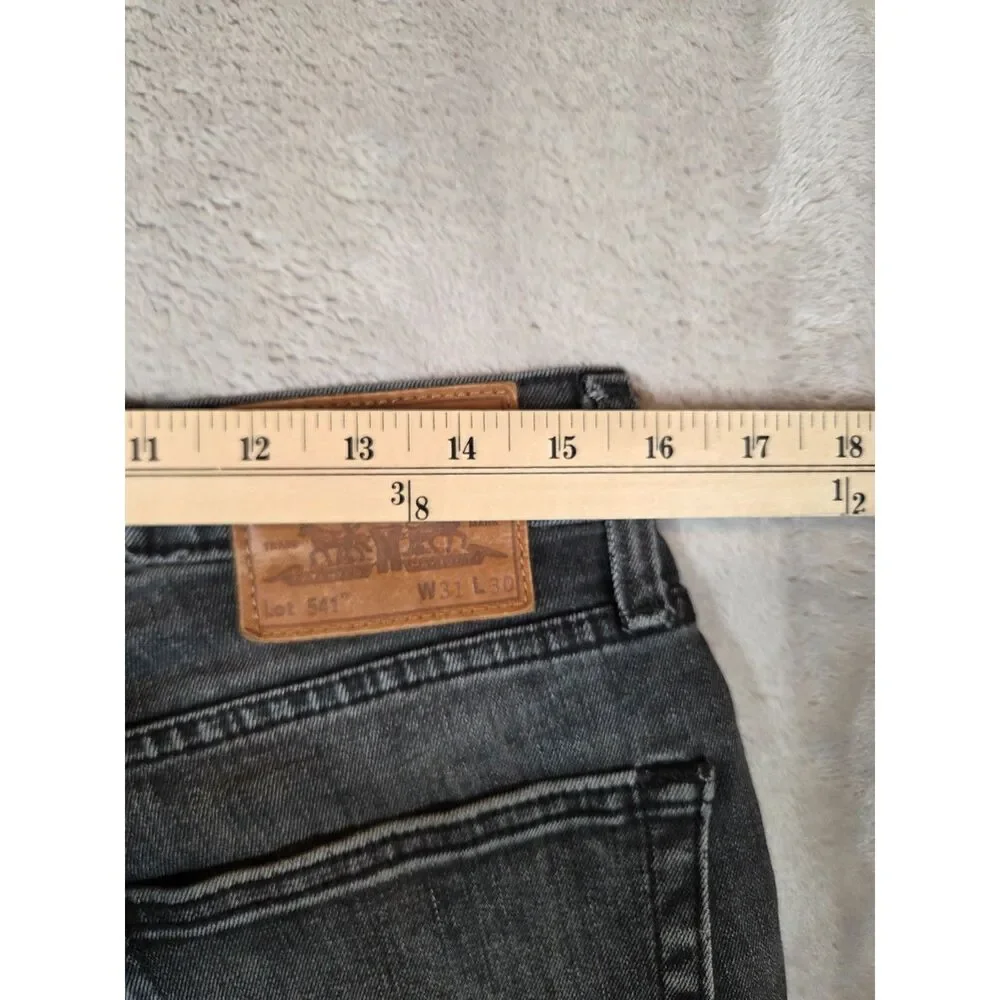Levi’s Premium 541 Athletic Taper Jeans Men’s 31x30 Black Distressed Stretch